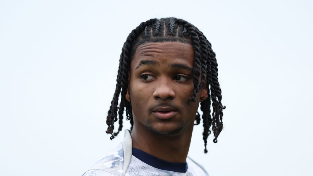 Man Utd confirm signing of 'exciting' Tottenham winger in £8m transfer - Goal.com