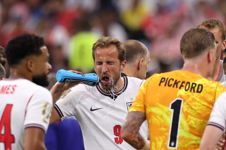 Norway and England face extreme heat in Miami World Cup game, this is what happens to a player - The New York Times