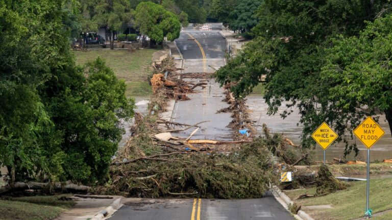 How geography and urban sprawl combine to make Texas’ ‘Flash Flood Alley’ - Straight Arrow