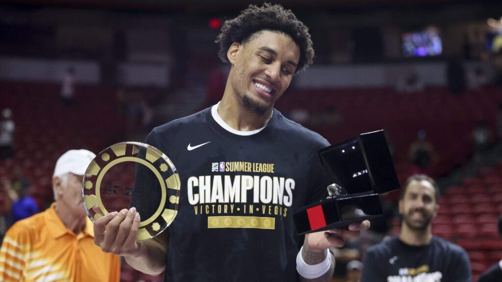 Yaxel Lendeborg Makes Pledge to Warriors Fans After Summer League MVP Honor - heavy.com