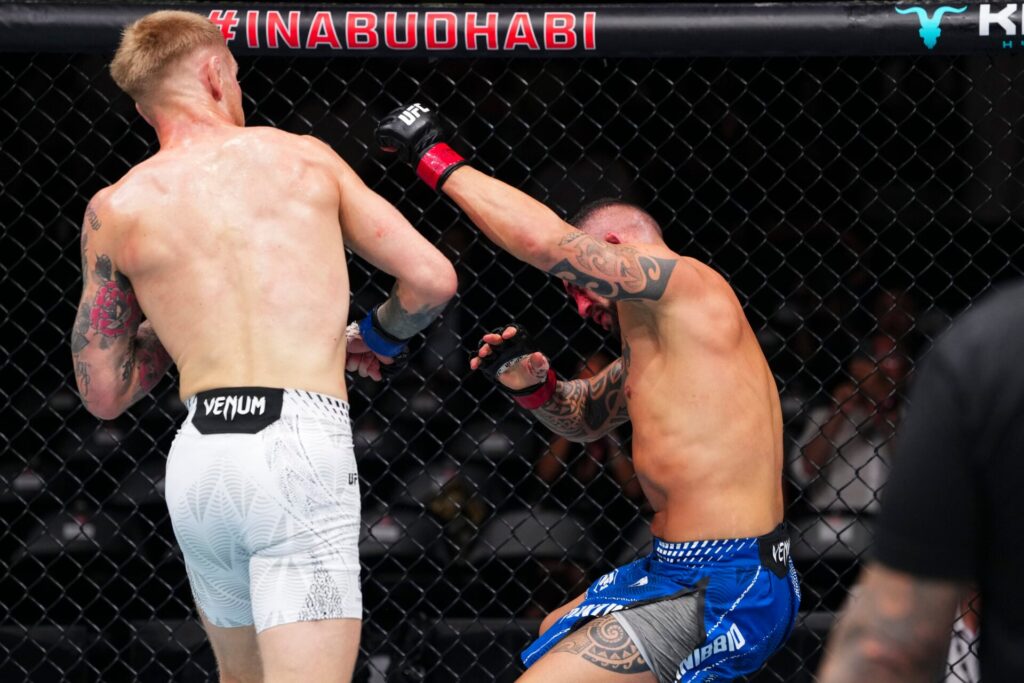‘Sad to watch’… Fans beg 39-year-old UFC Abu Dhabi star to retire after brutal KO loss - Bloody Elbow