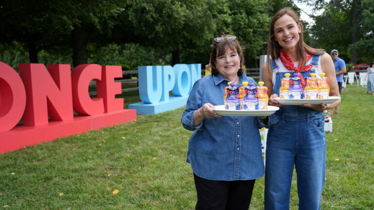 Ina Garten Tiptoes Into New Territory with Podcast - InspireMore