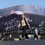 Iran, U.S. trade heavy fire; Israel continues to bomb Lebanon - upi.com