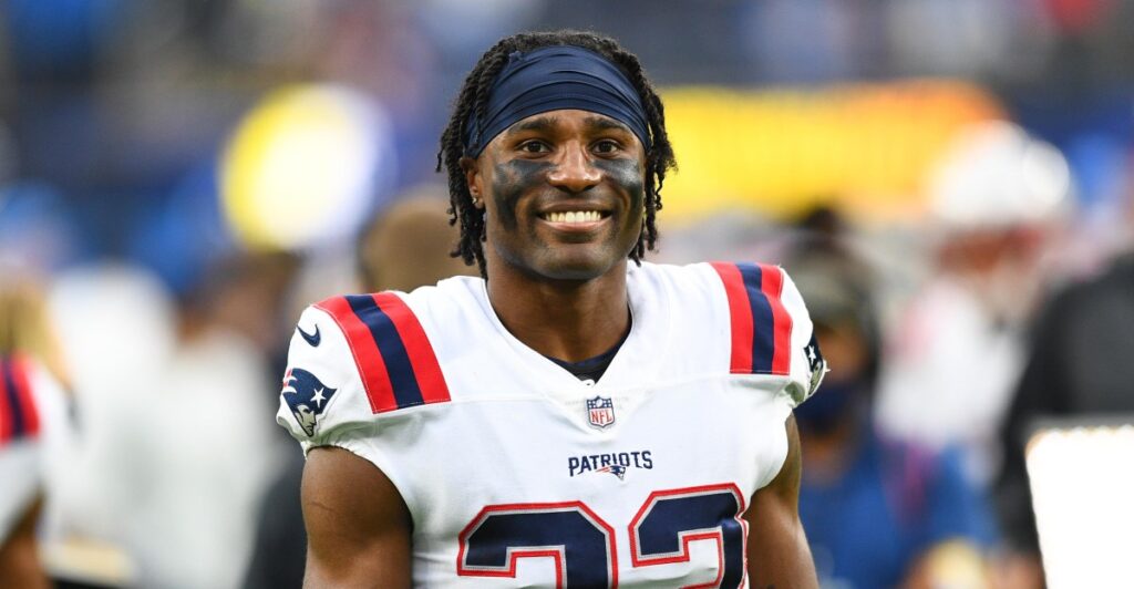 Joejuan Williams Joins New England Patriots Coaching Staff After Retirement - SSBCrack