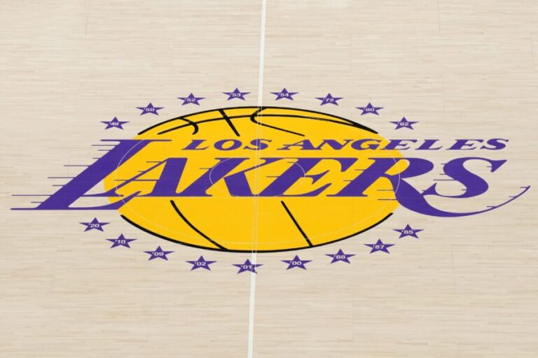 Lakers Promoting Zach Guthrie To Assistant Coach - BVM Sports