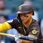 Padres Defeat Braves 8-3 Without Song Sung-mun, Backed by Four Homer Runs - 조선일보
