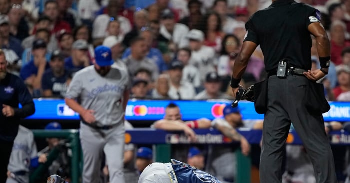 All-Star Caminero Hit by Pitch, No Fractures - 조선일보