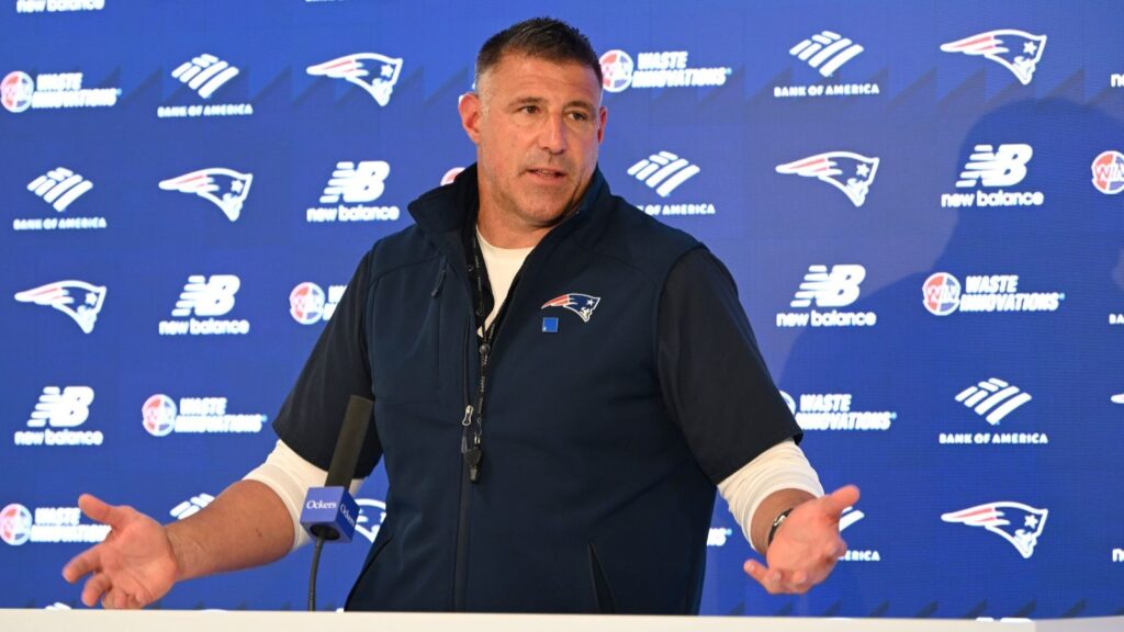 Mike Vrabel Under Fire For Using Puppy To Shield Him From Difficult Questions At Patriots Press Conference - BroBible