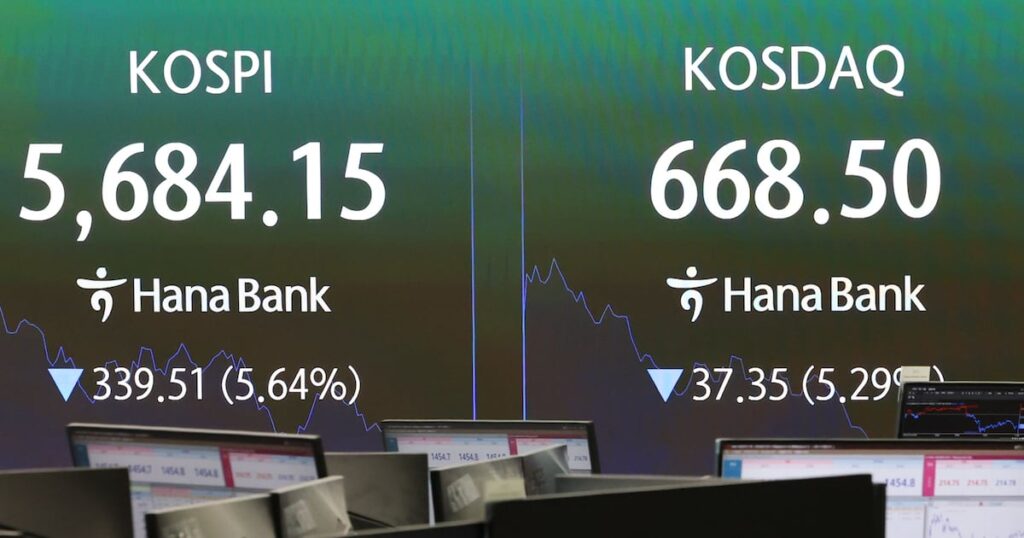 SK Hynix Shares Plunge 10% Despite Record Earnings, KOSPI Falls 6% - 조선일보