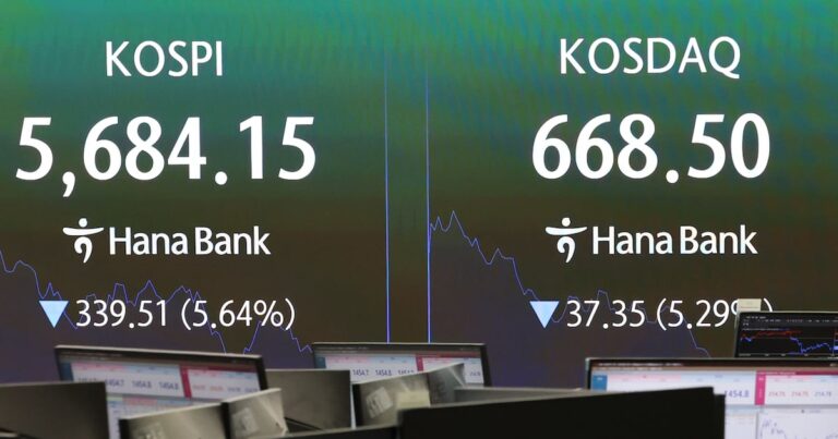 SK Hynix Shares Plunge 10% Despite Record Earnings, KOSPI Falls 6% - 조선일보