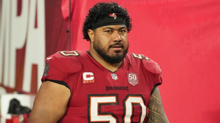 Vita Vea Requests Trade amid Contract Standoff, Top Landing Spots for Bucs DT - Bleacher Report