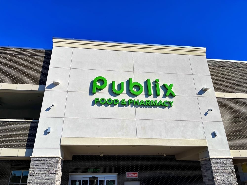 Publix Closes More Stores in 2026 as Walmart Competition, Rising Costs and Online Grocery Shopping Bite - Benzinga