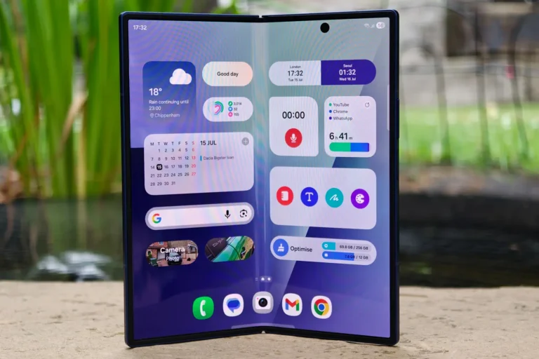 Samsung Galaxy Z 8 Fold render leak shows off what the foldable iPhone will be up against - stuff.tv