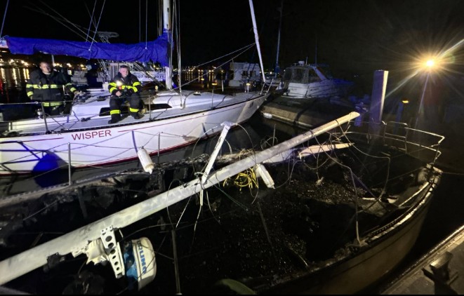 One injured in sailboat fire in South Portland - The Portland Press Herald