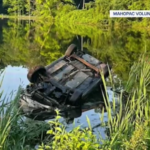Driver Escapes After Car Rolls Into Lake In Putnam County - News 12 - Hudson Valley