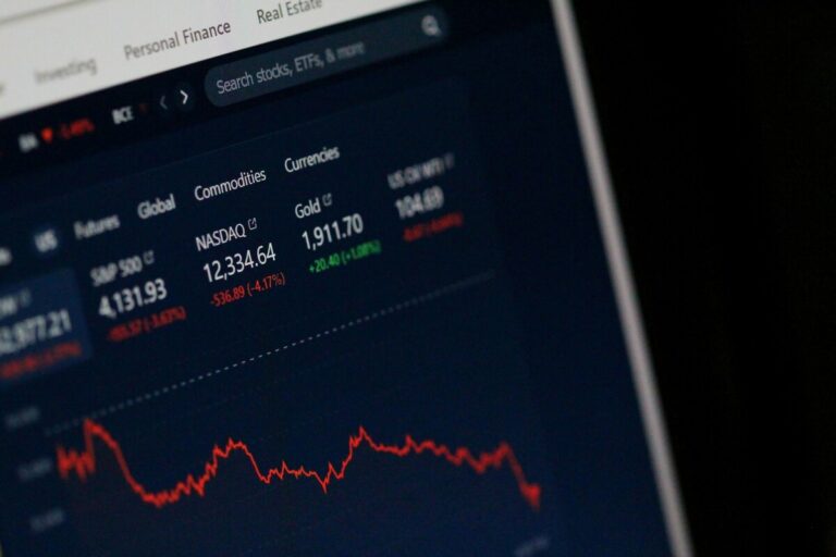 Stock market today: Japan's Nikkei, South Korea's KOSPI slip amid valuation-driven AI sell-off, Wall Street falls as oil prices weigh on sentiment - Economy Middle East