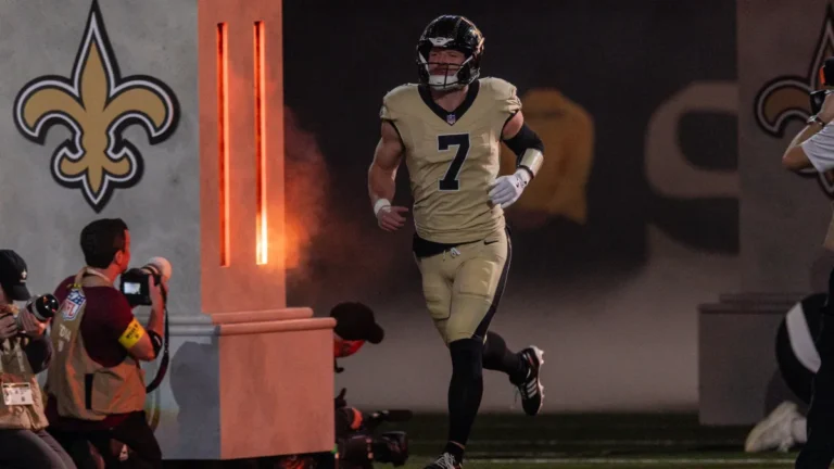 Taysom Hill bids farewell to Saints - sportingnews.com