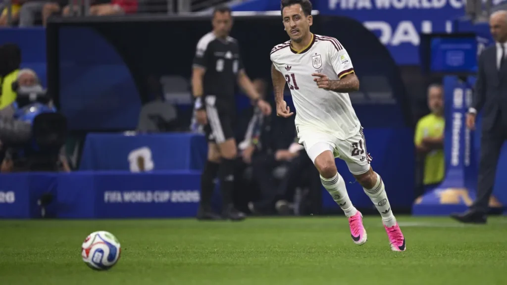 Why Mikel Oyarzabal, not Lamine Yamal, took Spain's penalty kick to open scoring vs. France - sportingnews.com