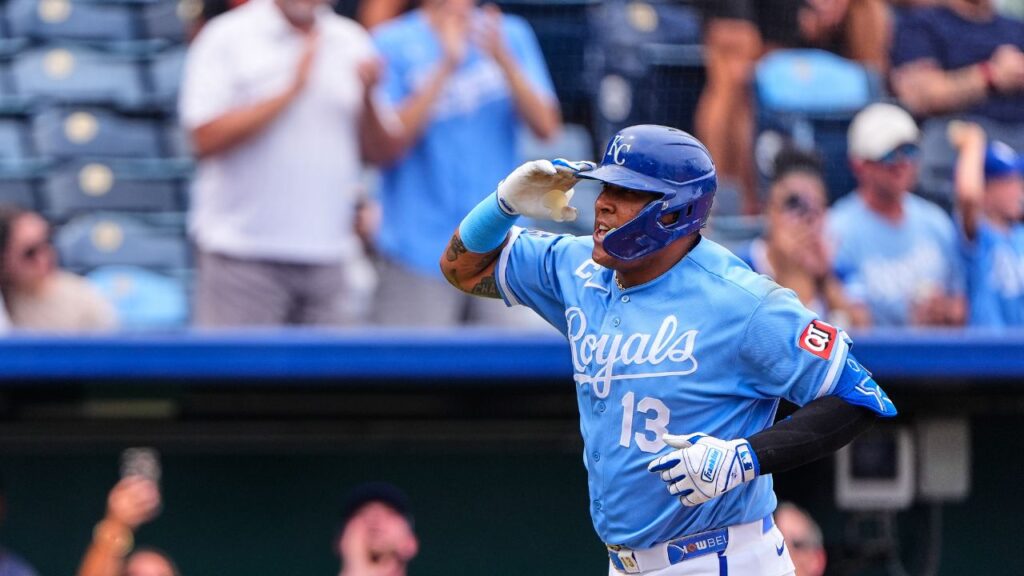 Salvador Perez ties franchise home run record with 317th as Royals beat Giants - Sportsnet.ca