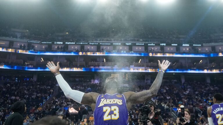LeBron James set to speak at Fanatics Fest as NBA waits to hear his plans - Sportsnet.ca