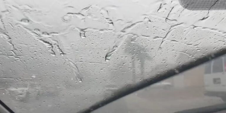 Showers, gusty winds moving through East Valley, Phoenix - AZ Family