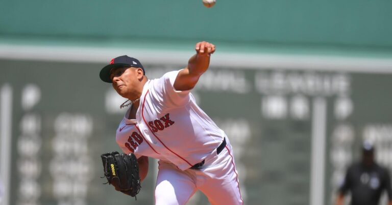 Ranger Suarez returns, Red Sox win series finale over Blue Jays at Fenway Park - CBS News