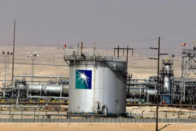 Houthis claim strikes on Aramco sites in Saudi Arabia's Jizan, Yanbu - Türkiye Today