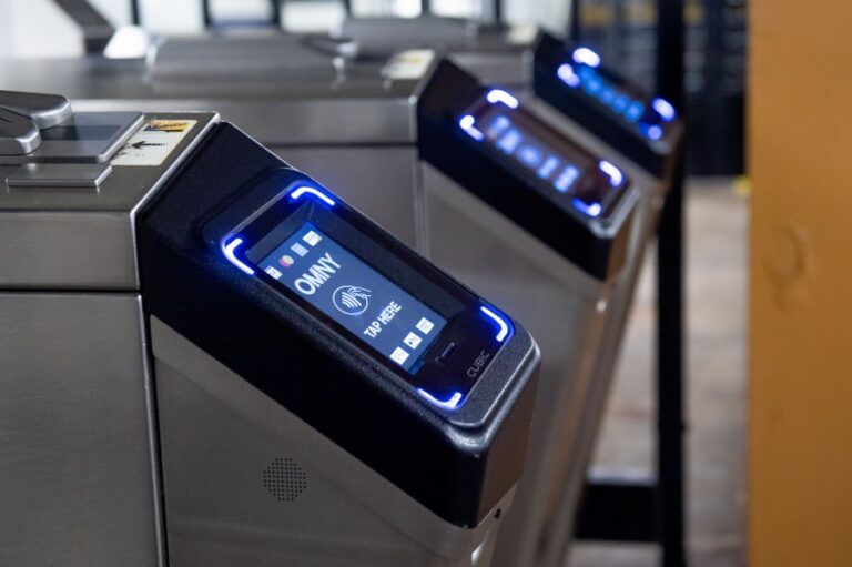 OMNY processing issue resolved, says MTA - AOL.com