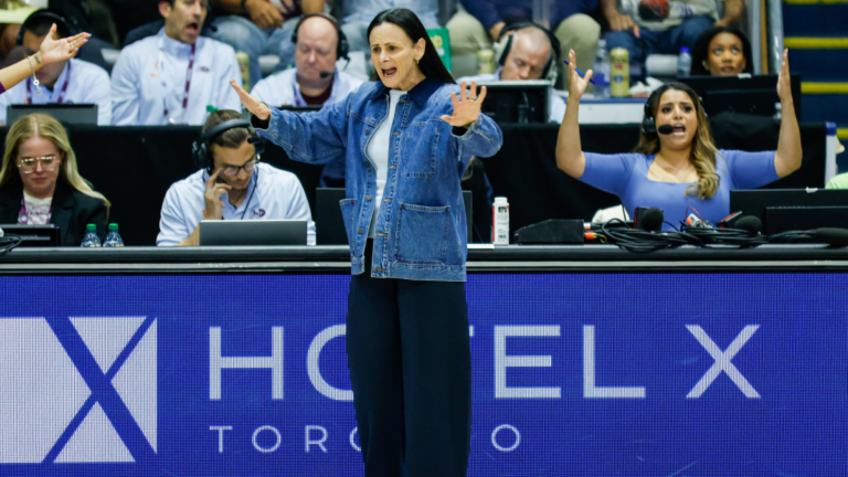 Tempo coach Sandy Brondello apologizes to Angel Reese for 'protected species' comment: 'I'm deeply sorry' - CBS Sports