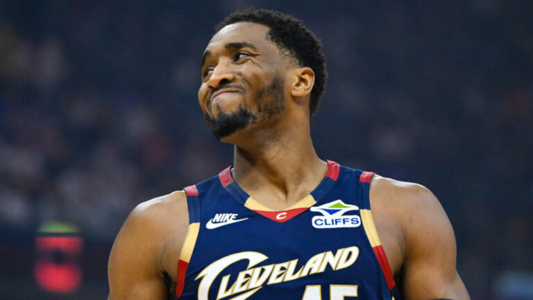 Cavaliers make Donovan Mitchell franchise's future with or without LeBron James - Yardbarker