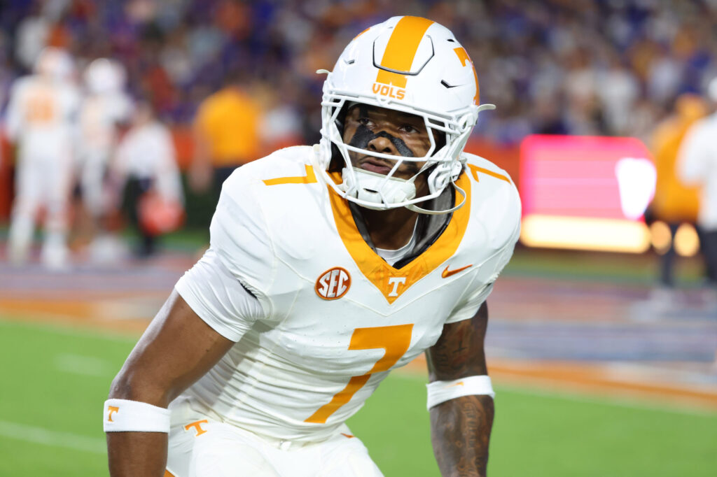 NCAA suspends Tennessee star linebacker two games over $427 flight - The Big Lead