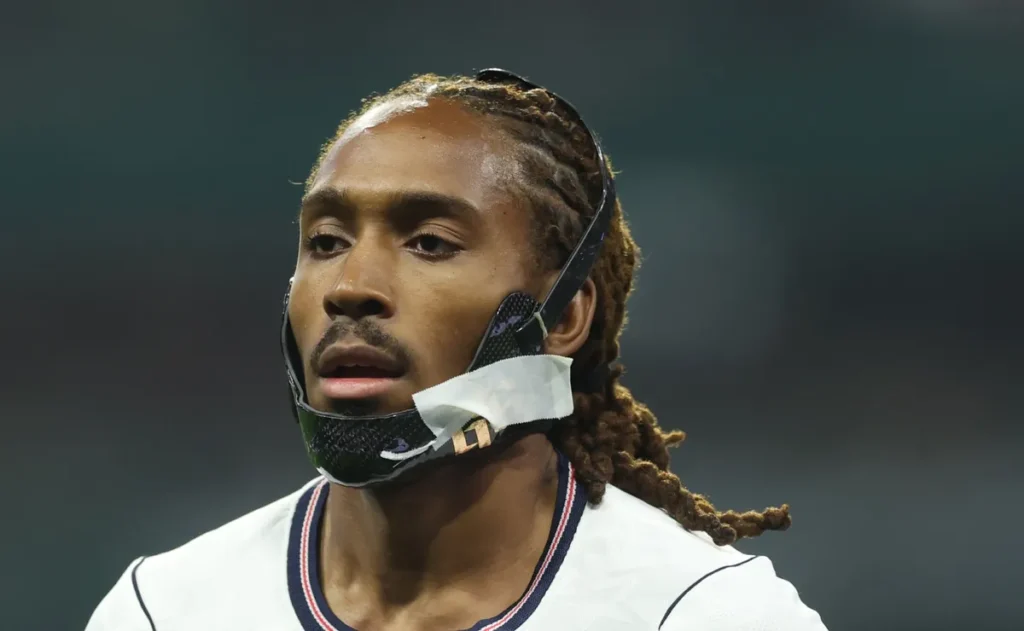 Why isn’t Djed Spence playing with a mask for England vs Argentina at the 2026 World Cup? - bolavip.com