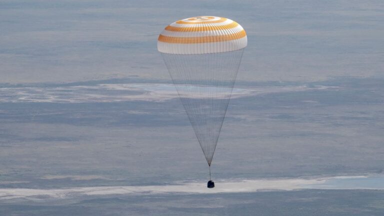 U.S.-Russian ISS crew returns to Earth after 241 days, landing in Kazakhstan - WSET