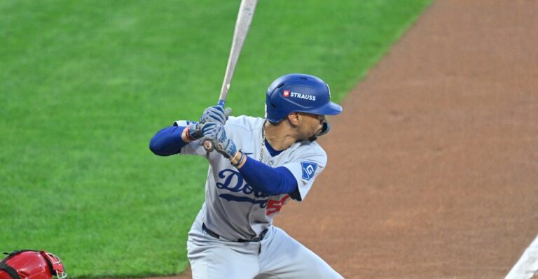 Dodgers vs. Phillies game chat - True Blue LA