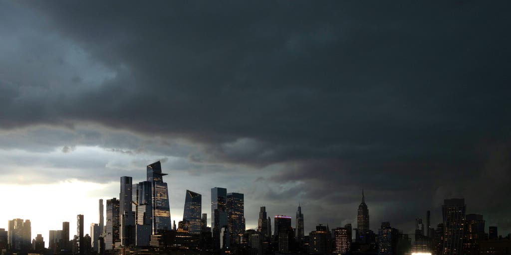 More than 125M Americans under severe weather threat as intense weekend storms target major Northeast cities - FOX Weather
