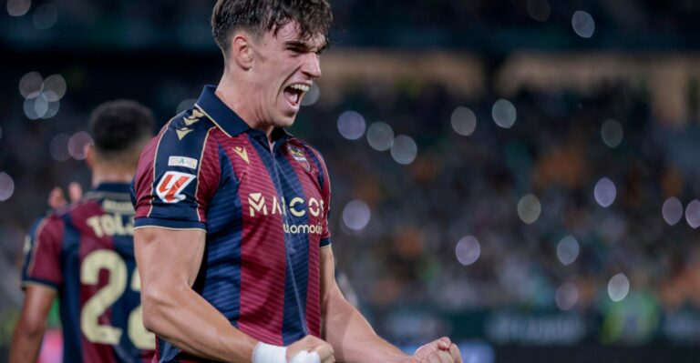 Real Madrid interested in Levante striker Carlos Espí -report - Managing Madrid