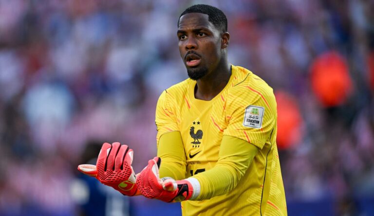 2026 World Cup Golden Glove: Simón, Maignan In Heated Contest - FOX Sports