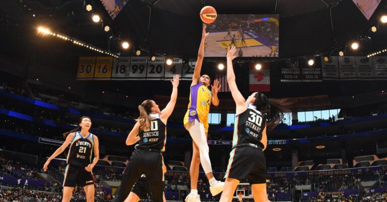 Late rally falls short as Sparks drop sixth straight - Silver Screen and Roll