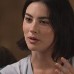 Gracie Abrams: Now center stage - CBS News