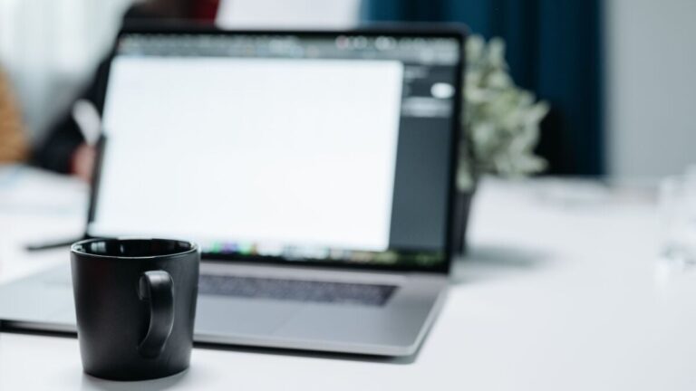 Stop paying for Microsoft 365 with this $40 lifetime Office license - Mashable