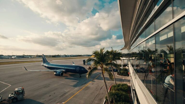 United States Pairs Up with Canada, Mexico, United Kingdom and Germany in Global Aviation Focus as United Airlines Rejects Complimentary Rerouting Claims Linked to Florida Trump Airport Renaming - Travel And Tour World