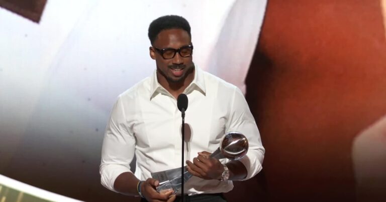 Myles Garrett wins 'Best Record-Breaking Performance' at The ESPYS - TSN