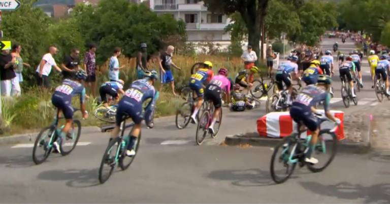 Medical Reports & Withdrawals Tour de France 2026 Stage 15 - Collarbone fracture ends Vingegaard's race; Merlier leaves as the race hits the high mountains - CyclingUpToDate.com