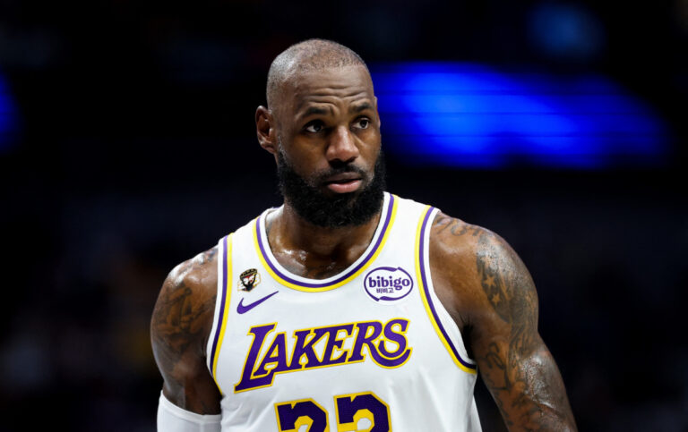 LeBron James reporter drops brutal reaction to Adam Silver free agency demands - BasketNews.com