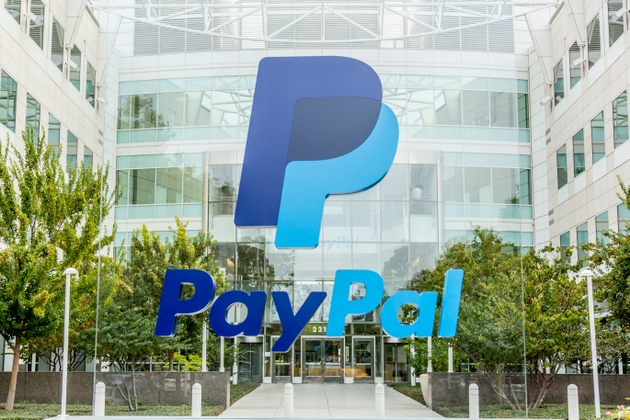 PayPal trades lower despite Q2 beat amid soft Q3 guidance, absence of deal update (PYPL:NASDAQ) - Seeking Alpha