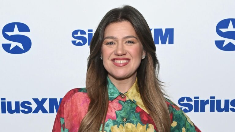 'I'd Be Lyin'' Lyrics: Kelly Clarkson Drops New Song & Reveals the Meaning Behind the Empowerment Anthem - Just Jared