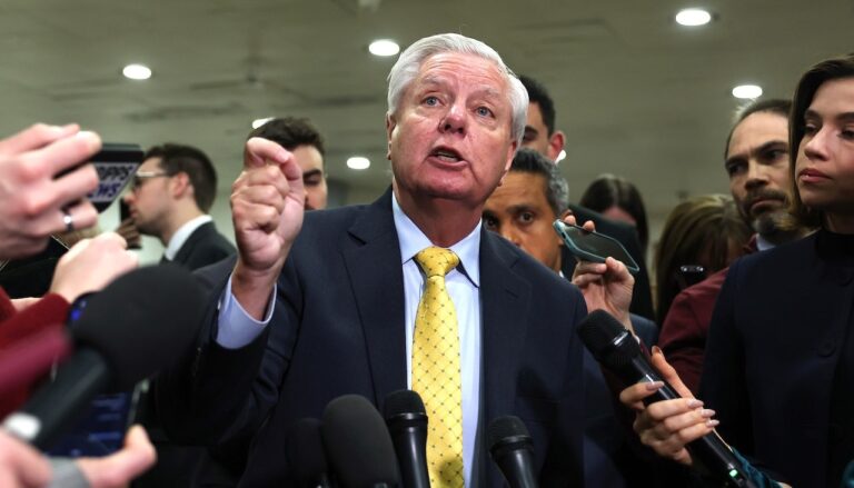 Jimmy Kimmel guest host jokes about about Lindsey Graham's death and show getting 'pulled off the air again' - Fox News