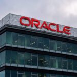 Oracle drops after $260 billion AI lease plan - TechStock²