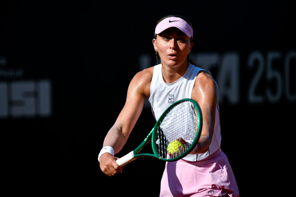 Iasi final between Badosa, Sherif postponed to Monday due to heavy rain - WTA Tennis