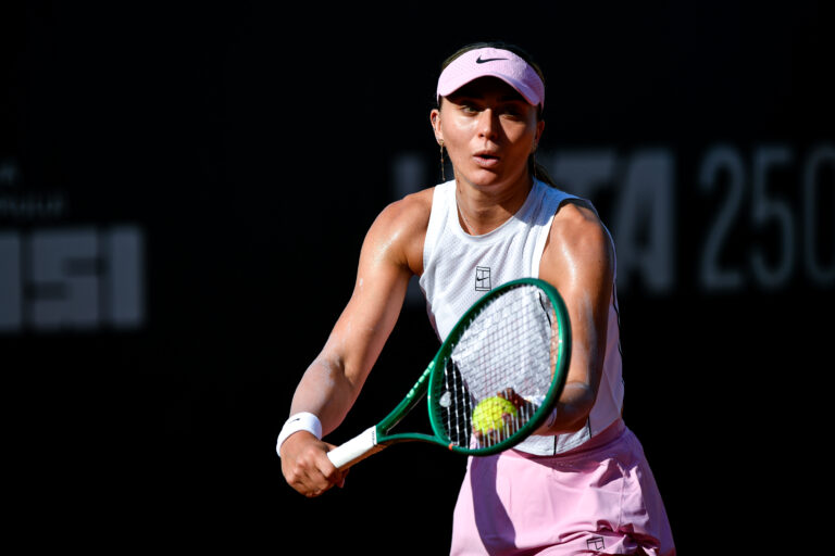 Iasi final between Badosa, Sherif postponed to Monday due to heavy rain - WTA Tennis